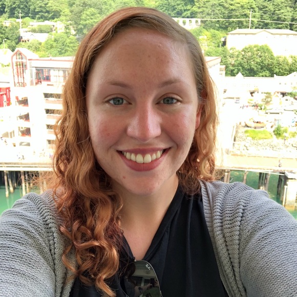 Meet your Posher, Anna - Picture 2 of 3